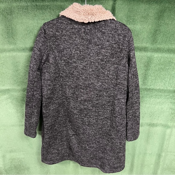 Steve Madden women’s black/gray fuzzy fleece button up winter coat - Picture 4 of 4